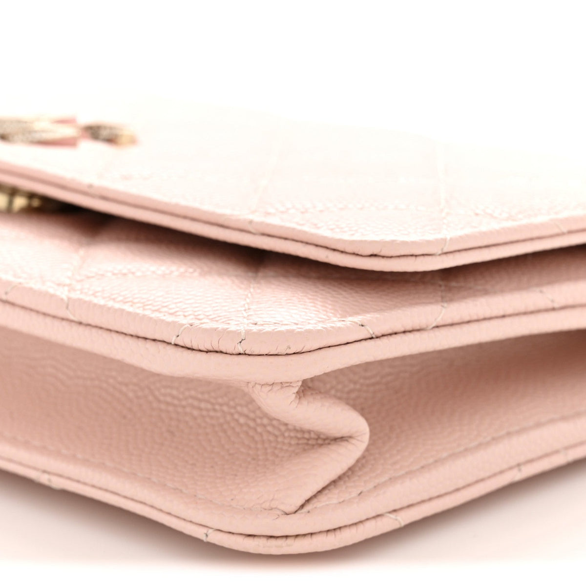 Caviar Quilted Crystal Enamel CC Wallet On Chain WOC Light Pink wholesalehk.shop