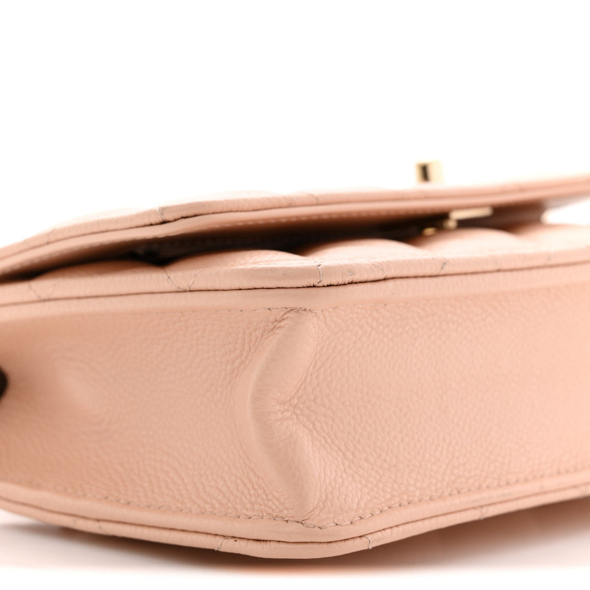 Caviar Quilted CC Turnlock Wallet On Chain WOC Beige wholesalehk.shop