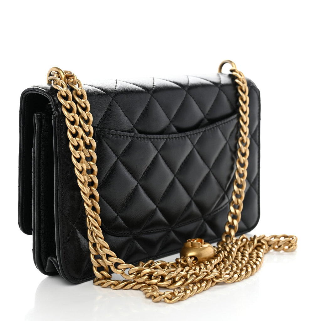 Lambskin Quilted Sweetheart Wallet On Chain WOC Black wholesalehk.shop