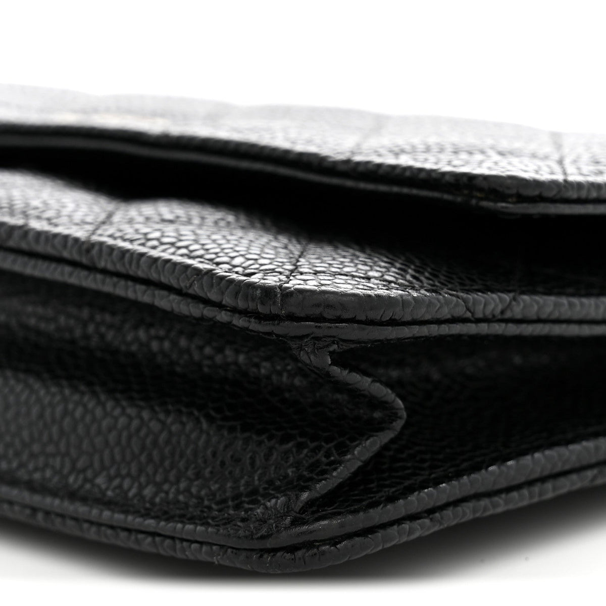 Caviar Quilted Wallet on Chain WOC Black wholesalehk.shop