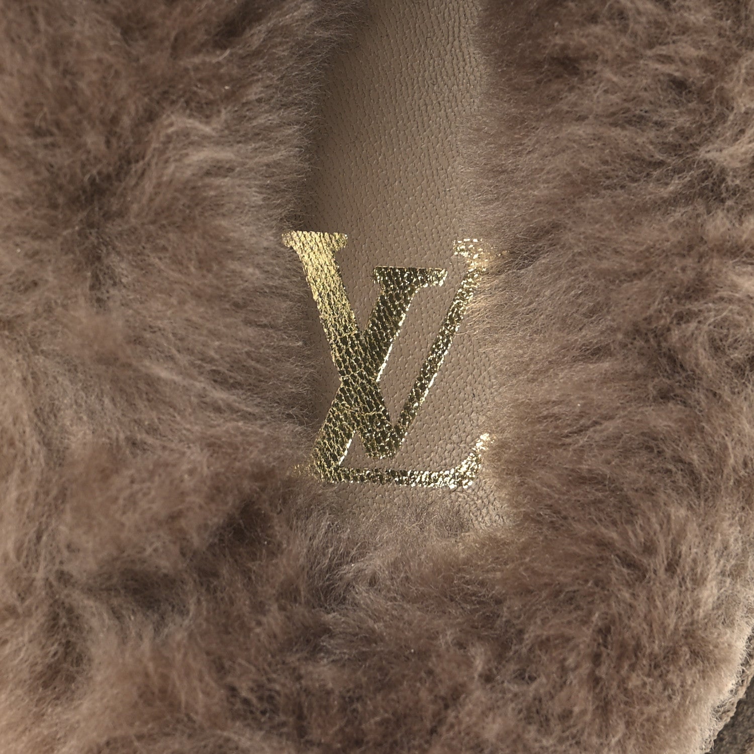 Monogram Fur LV Easy Mens Mule 6 Brown £¨ Direct shipment via from wholesalehk.shop