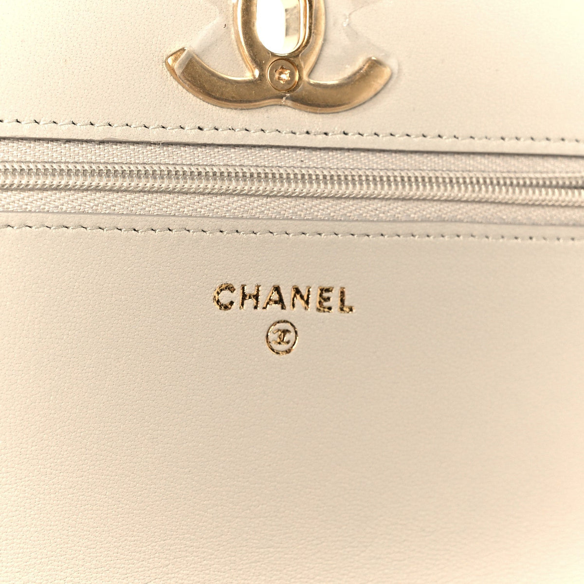 Lambskin Quilted CC Wallet on Chain WOC Light Beige wholesalehk.shop