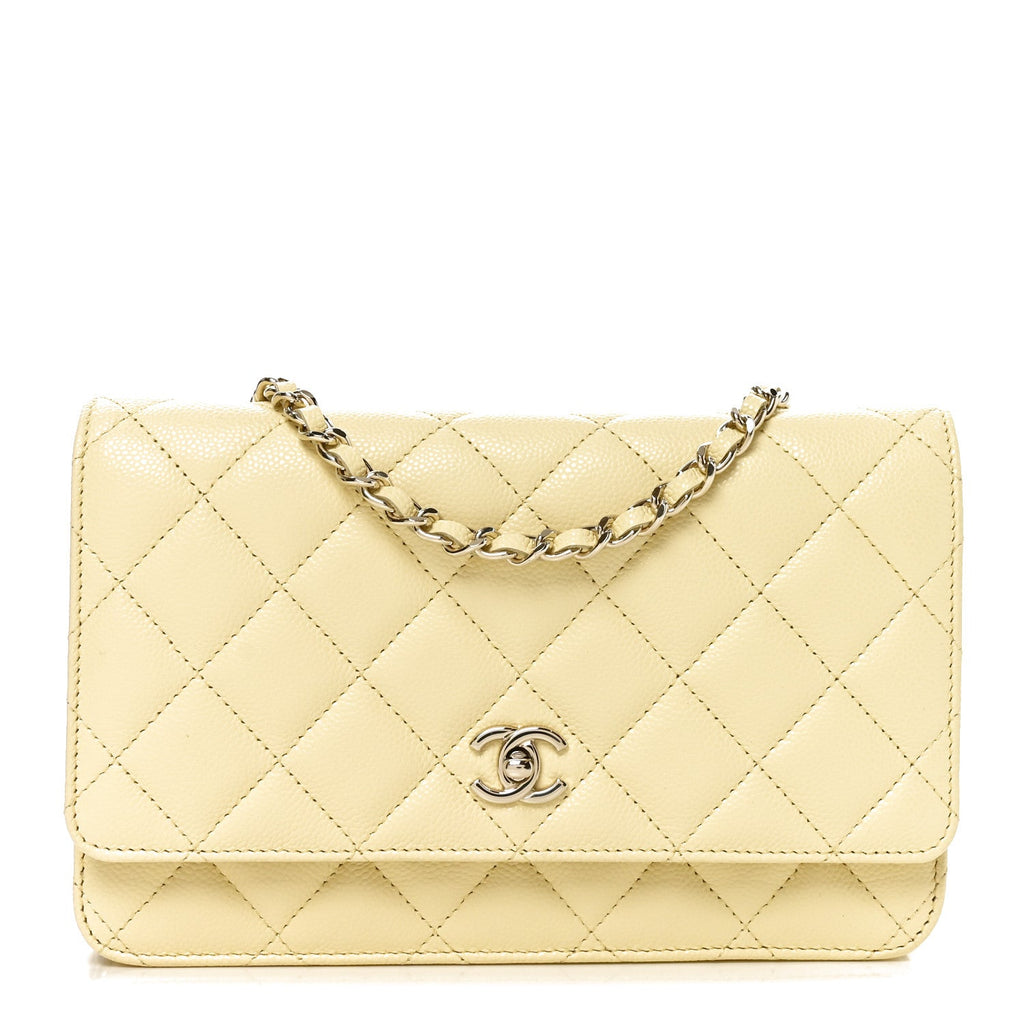 Caviar Quilted CC Turnlock Wallet On Chain WOC Light Yellow wholesalehk.shop