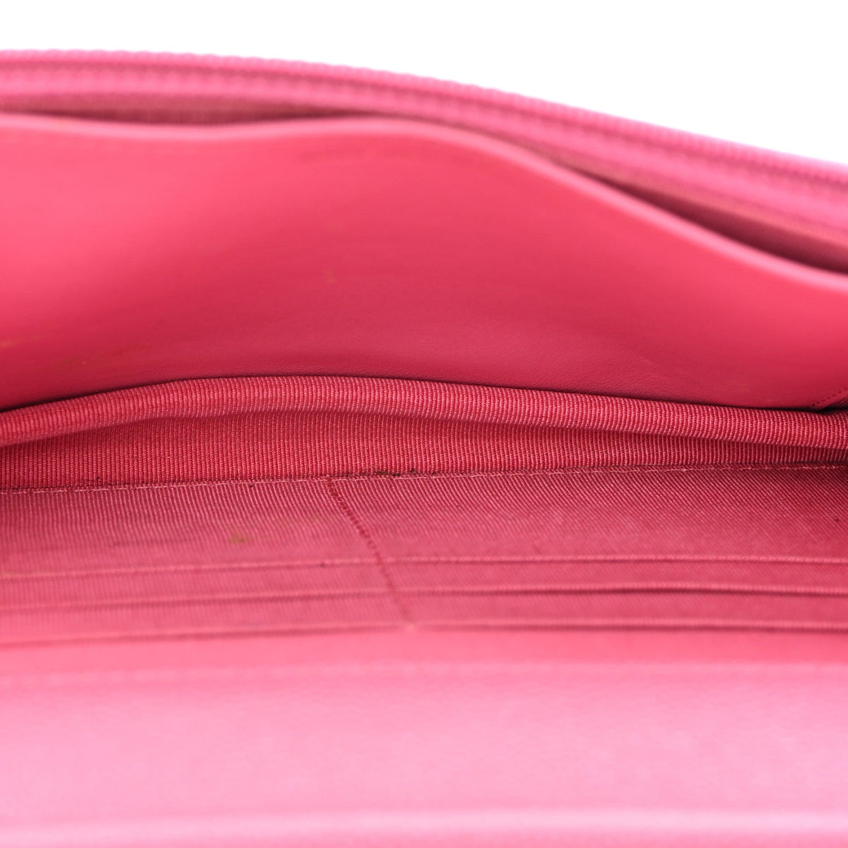 Caviar Quilted Wallet on Chain WOC Pink wholesalehk.shop
