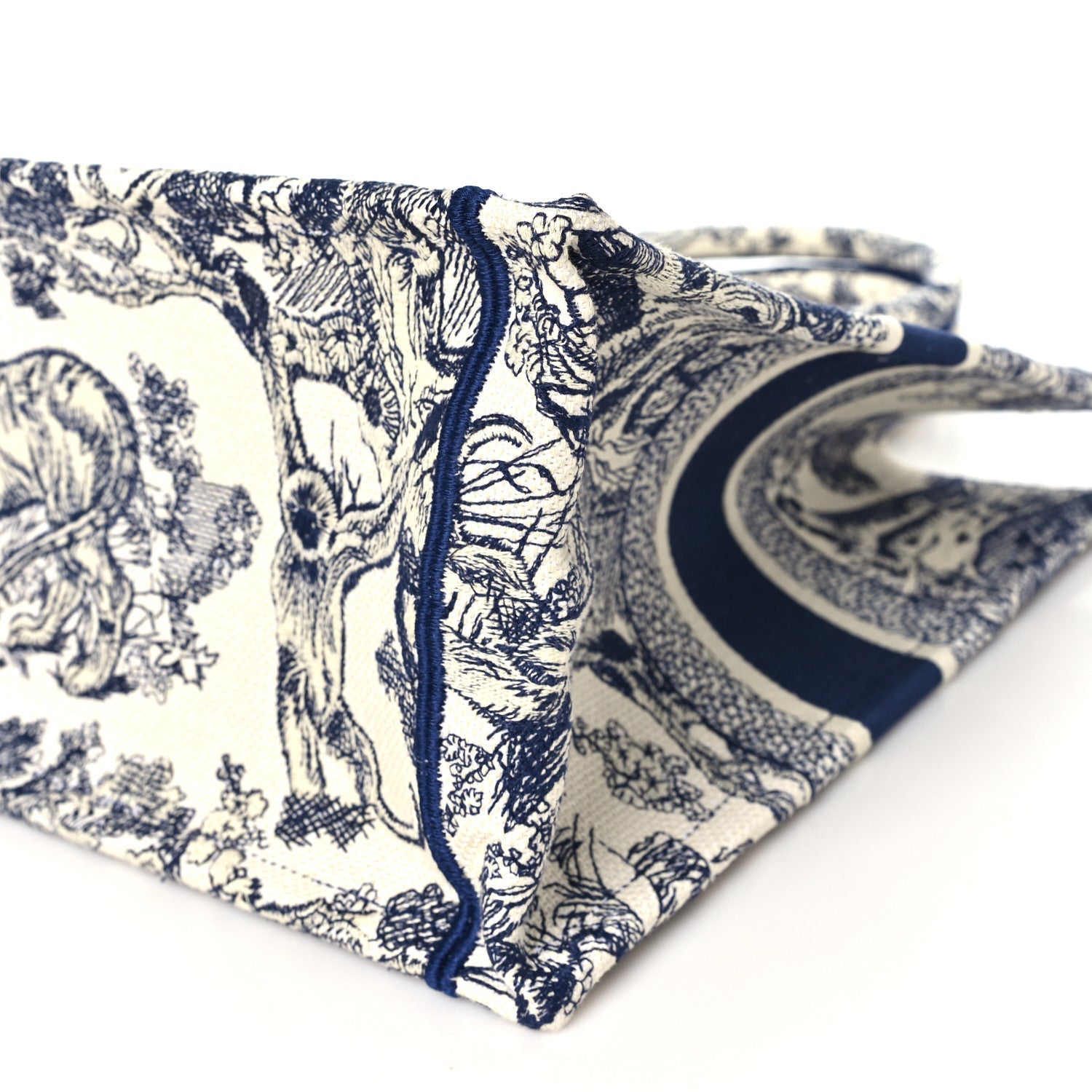 Canvas Embroidered Medium Dioriviera Toile De Jouy Book Tote Blue £¨ Direct shipment via from wholesalehk.shop