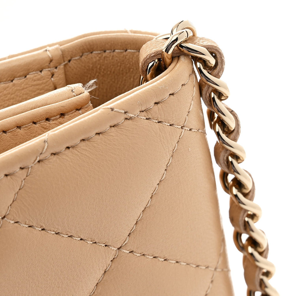 Lambskin Quilted Wallet On Chain WOC Beige Black wholesalehk.shop