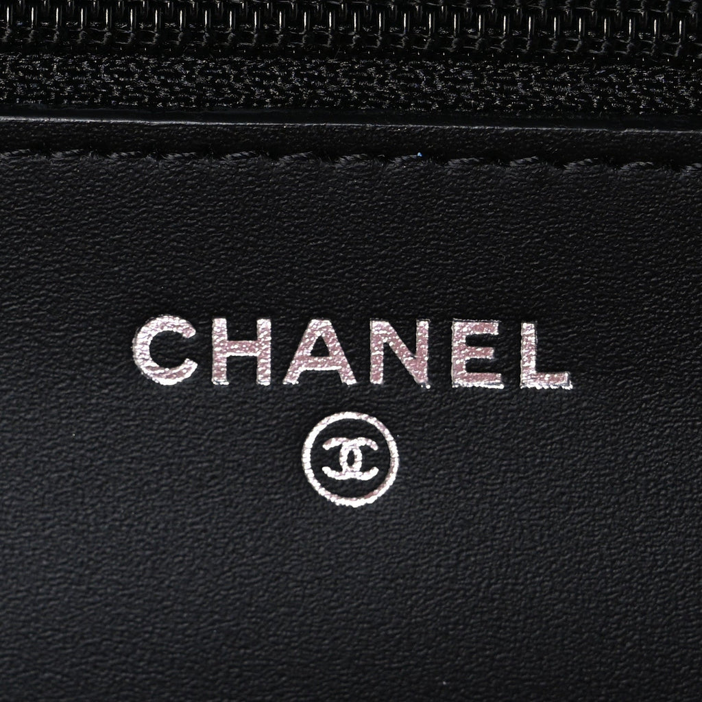 Patent Quilted Wallet On Chain WOC Black wholesalehk.shop