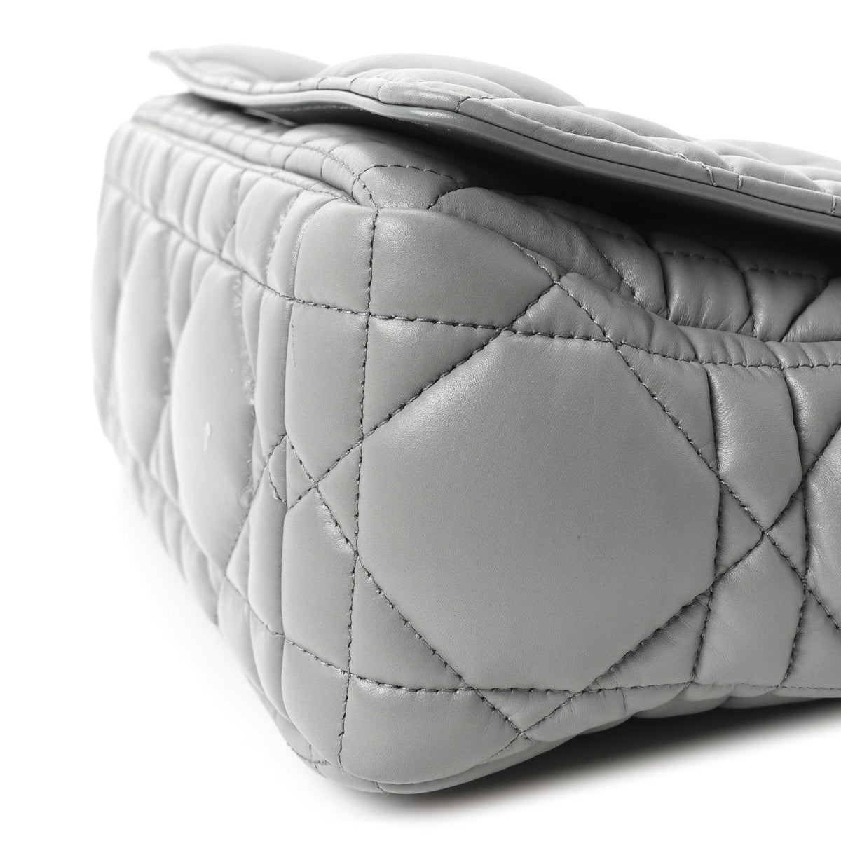 Calfskin Macrocannage Medium Caro Bag Iron Grey wholesalehk.shop