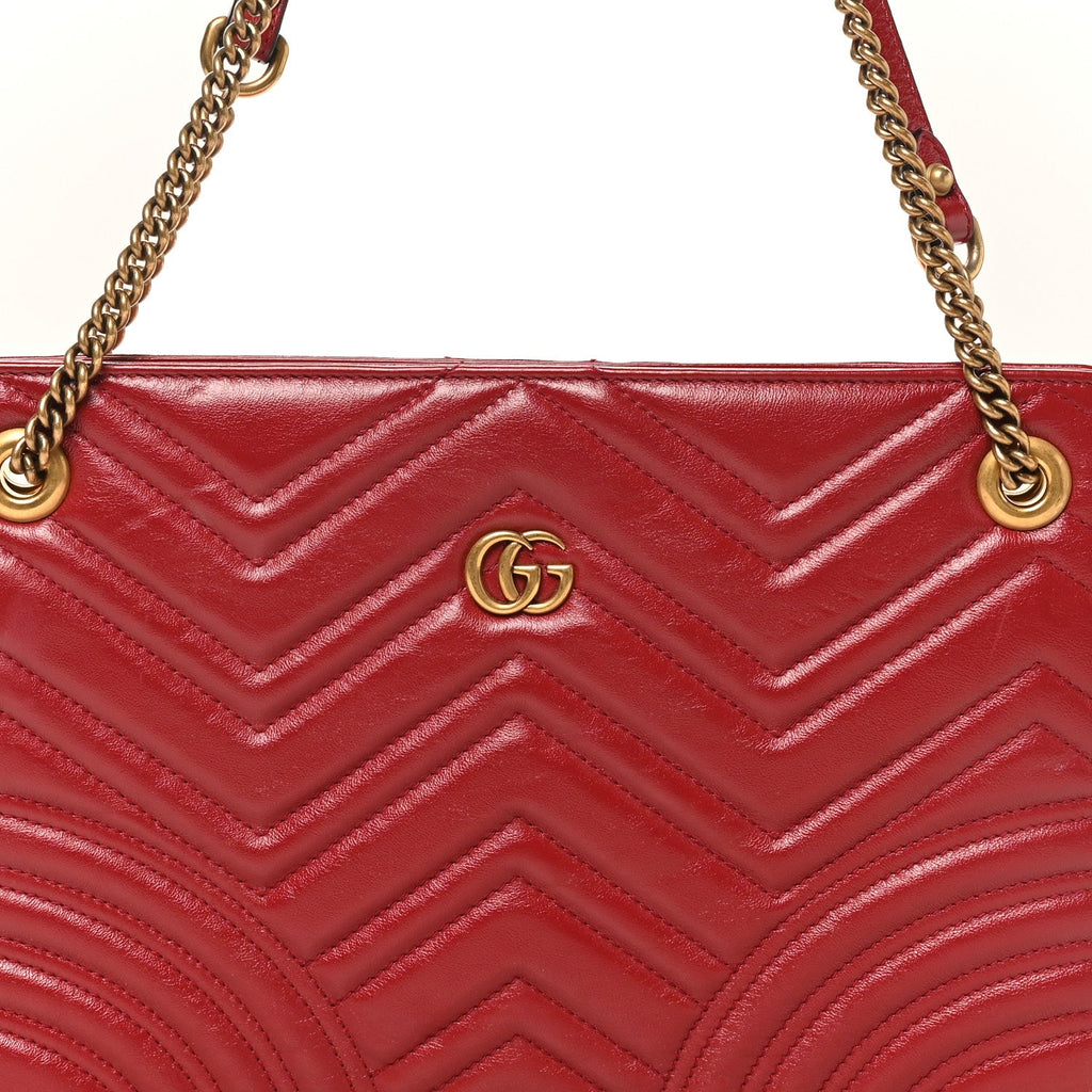Azalea Calfskin Matelasse Heart Medium GG Marmont Slim Shoulder Bag Romantic Cerise wholesalehk.shop