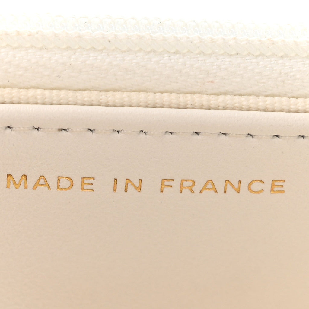 Caviar Quilted CC Turnlock Wallet On Chain WOC White wholesalehk.shop