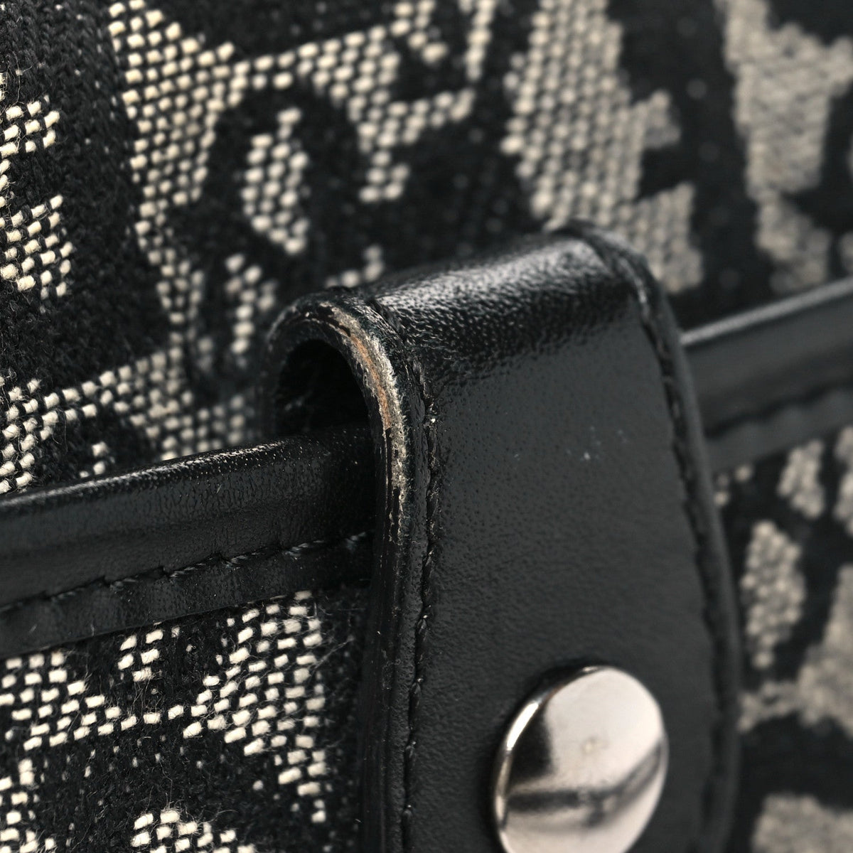 Monogram Messenger Black wholesalehk.shop