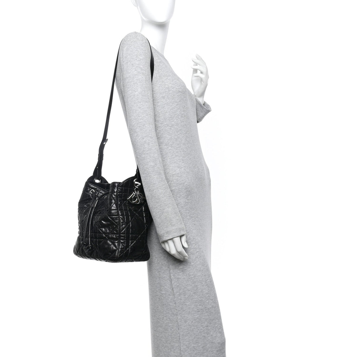 Crinkled Calfskin Macrocannage Medium D-Motion Bag Black wholesalehk.shop