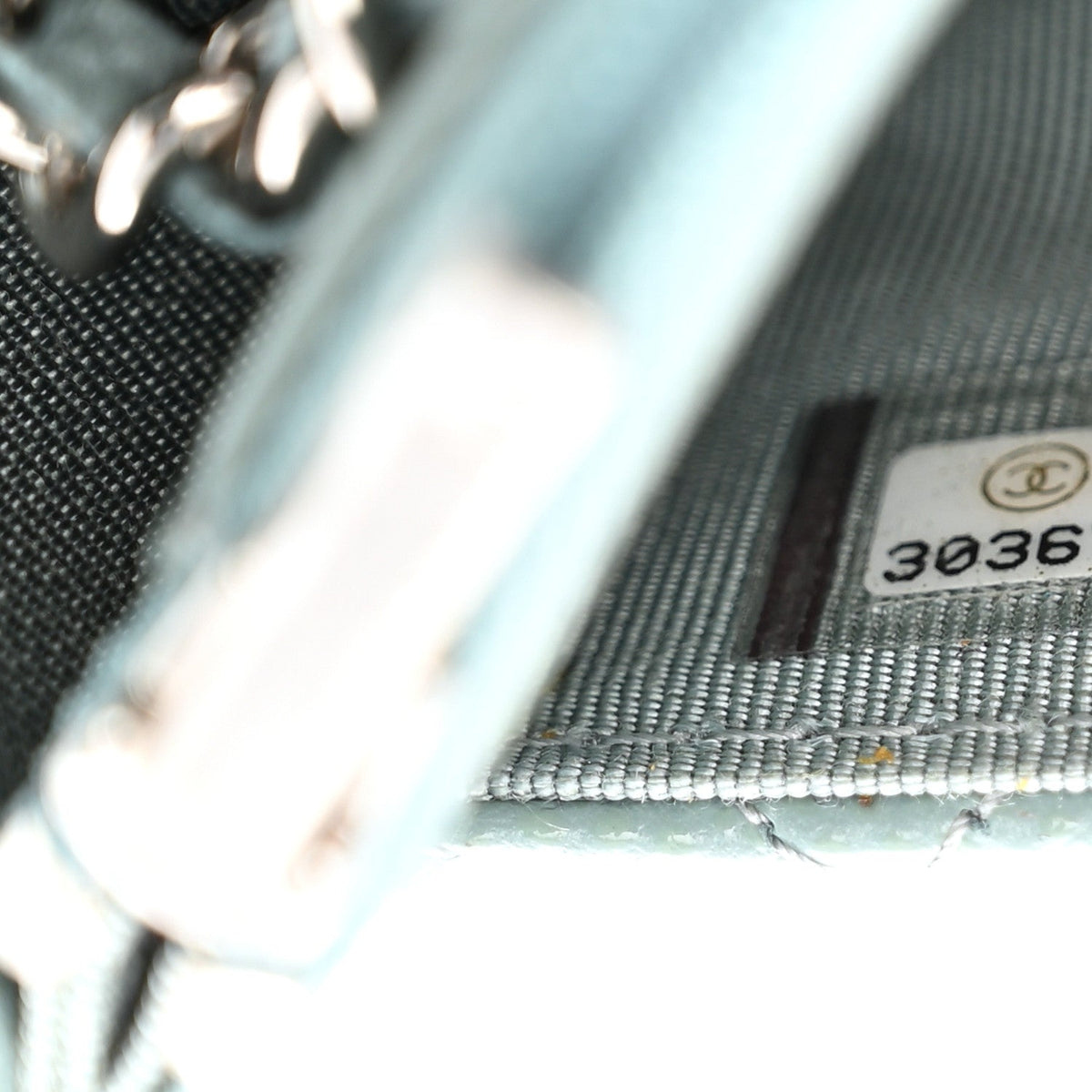 Caviar Quilted Wallet on Chain WOC Light Blue wholesalehk.shop