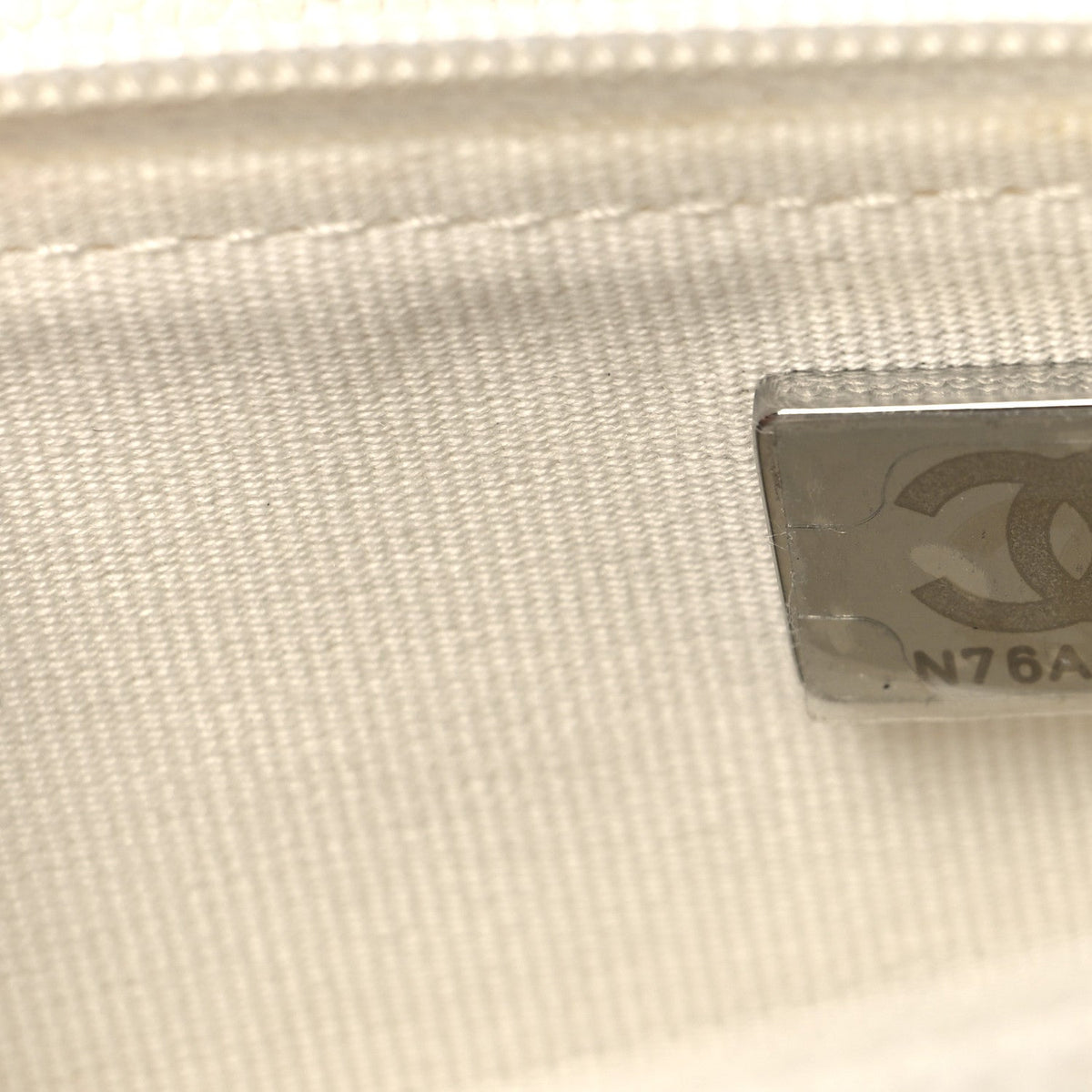 Shiny Caviar Quilted Flap Charm Wallet On Chain WOC White wholesalehk.shop