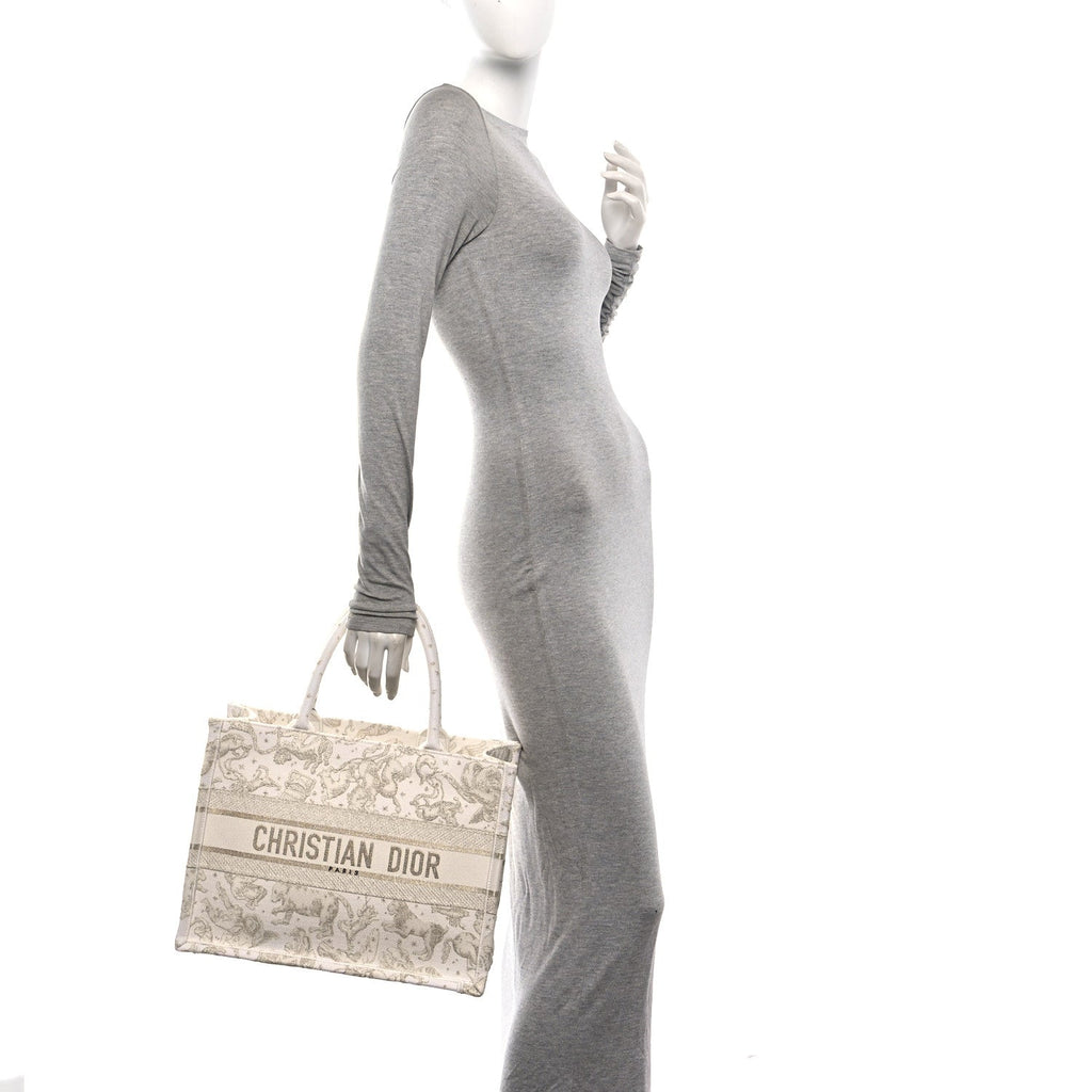 Canvas Embroidered Medium Saint Barth Zodiac Book Tote Gold £¨ Direct shipment via from wholesalehk.shop