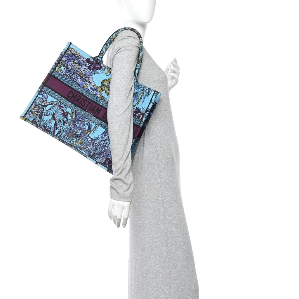 Canvas Embroidered Large Toile de Jouy Voyage Book Tote Celestial Blue £¨ Direct shipment via from wholesalehk.shop