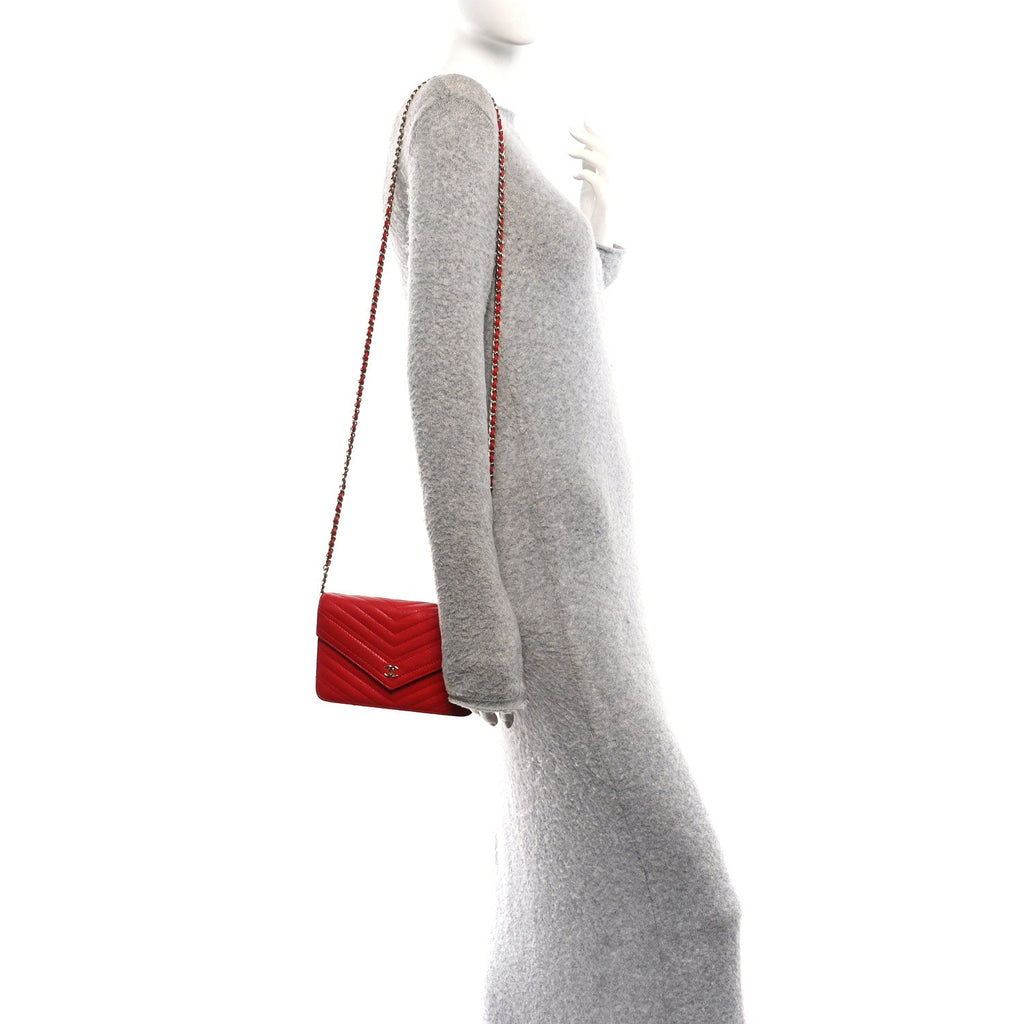 Goatskin Chevron Quilted Statement Wallet On Chain WOC Red wholesalehk.shop