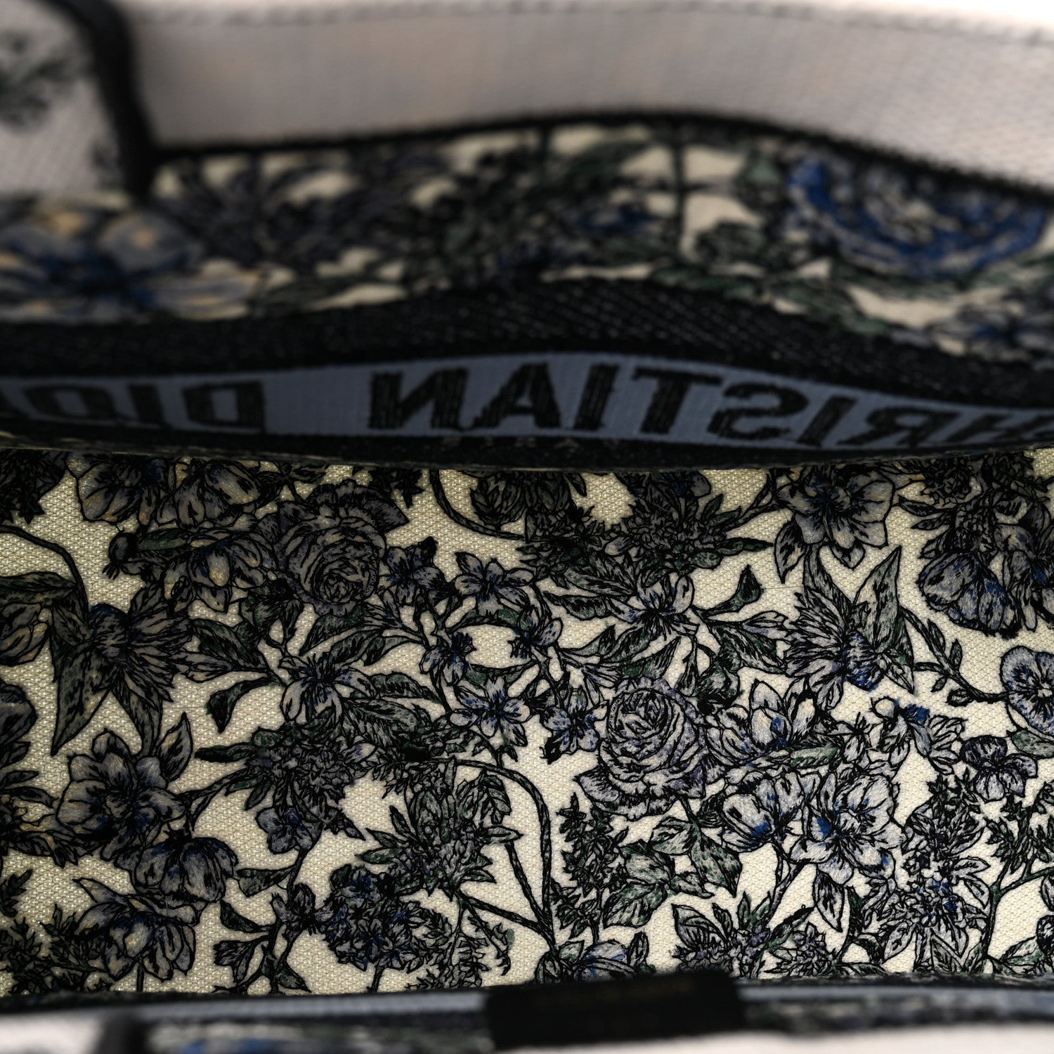 Canvas Embroidered Medium Flowers Book Tote Blue £¨ Direct shipment via from wholesalehk.shop