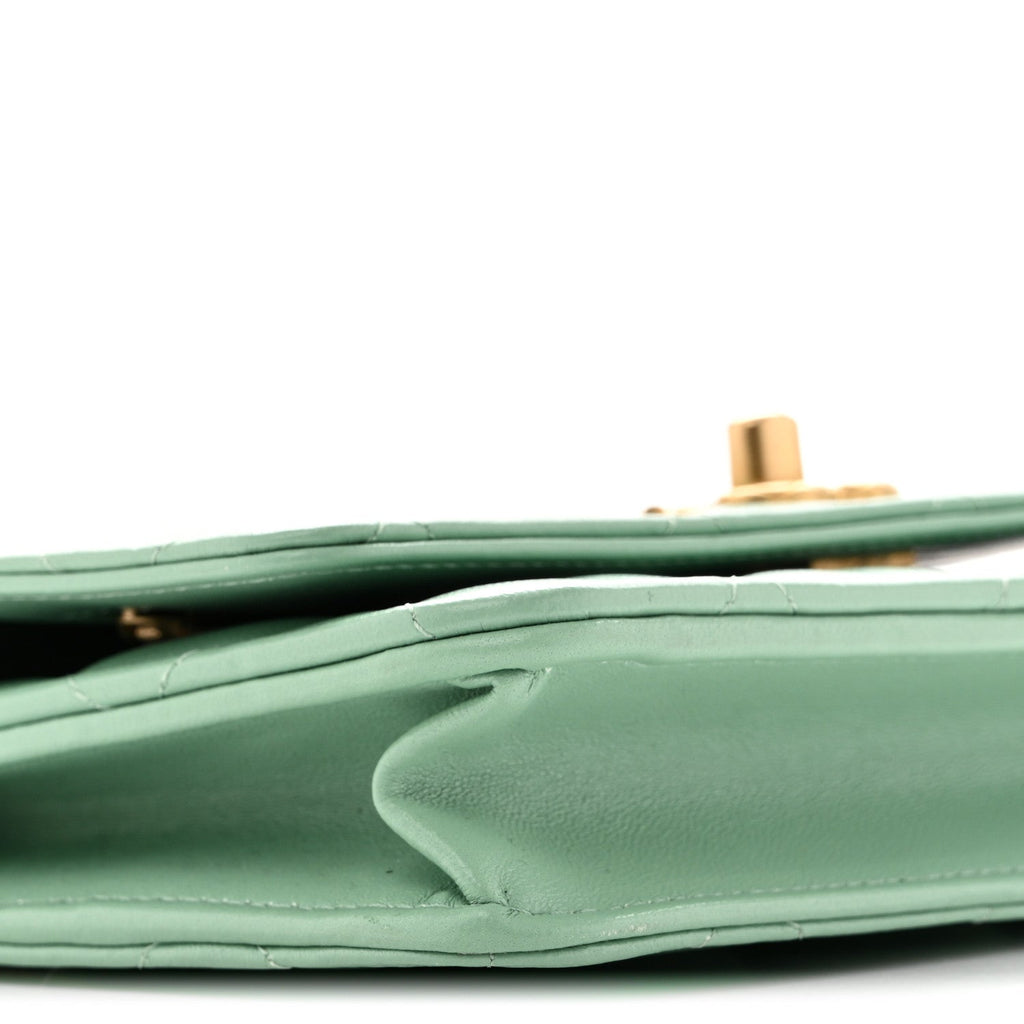 Lambskin Quilted Logo WOC Wallet On Chain Green wholesalehk.shop