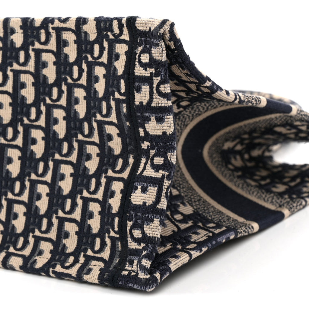 Oblique Medium Book Tote Blue Multicolor £¨ Direct shipment via from wholesalehk.shop