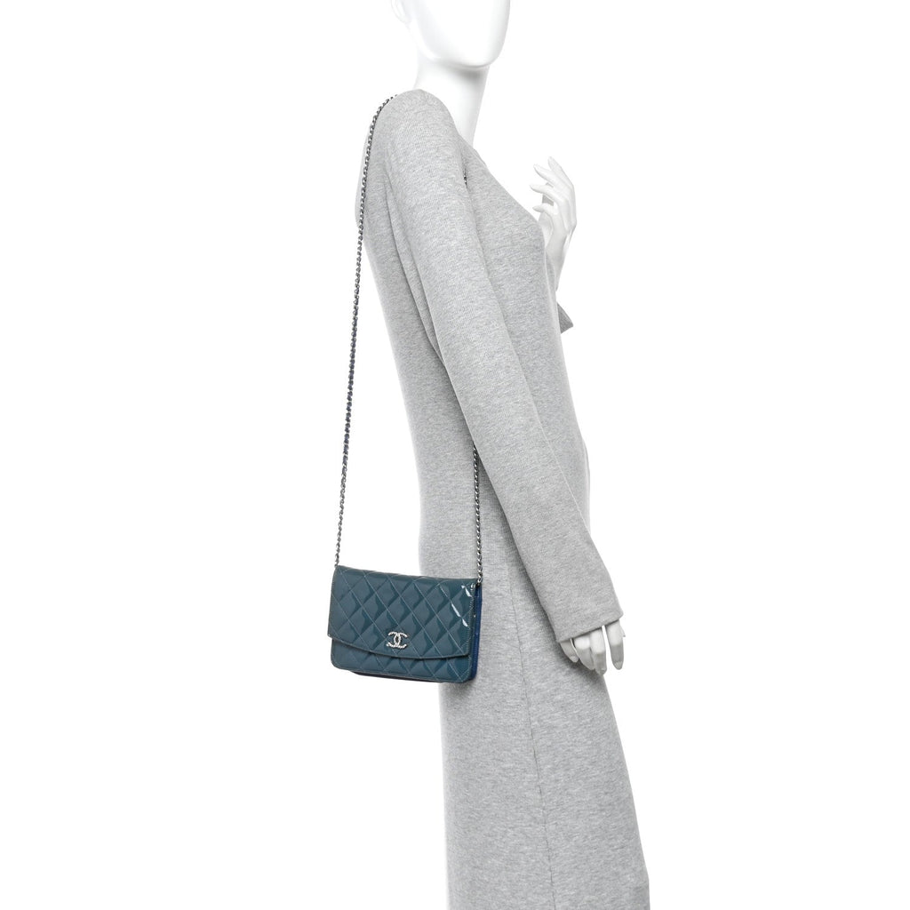Patent Quilted Brilliant Wallet On Chain WOC Blue wholesalehk.shop