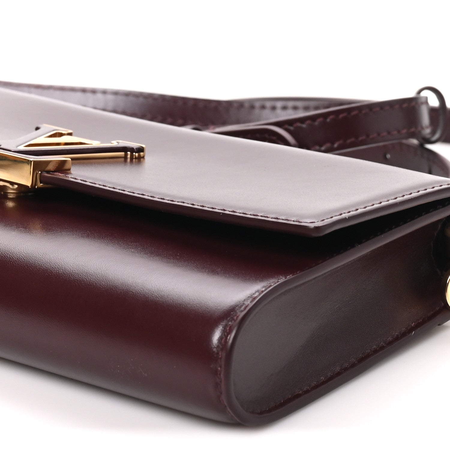 Calfskin LV Wallet On Chain Capucines Garnet £¨ Direct shipment via from wholesalehk.shop