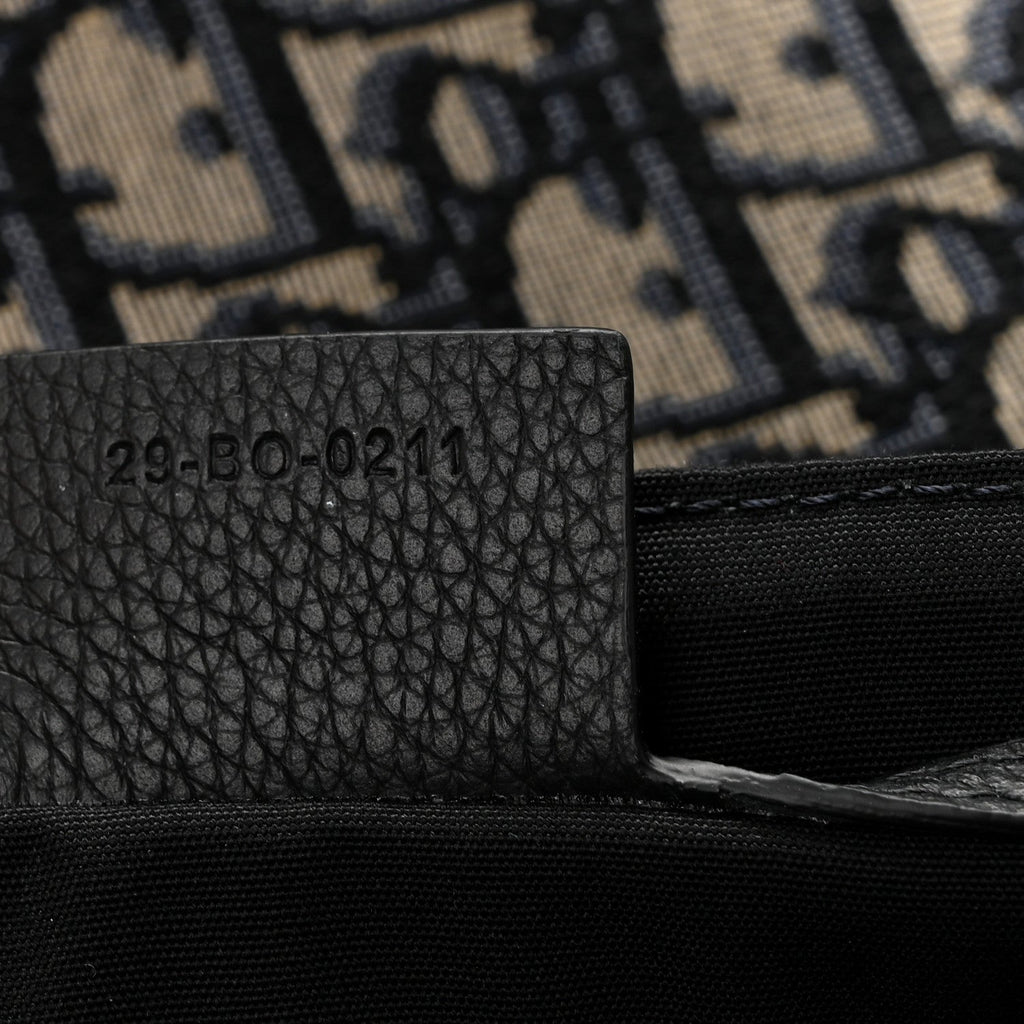 Grained Calfskin Oblique Large Saddle Messenger Black wholesalehk.shop