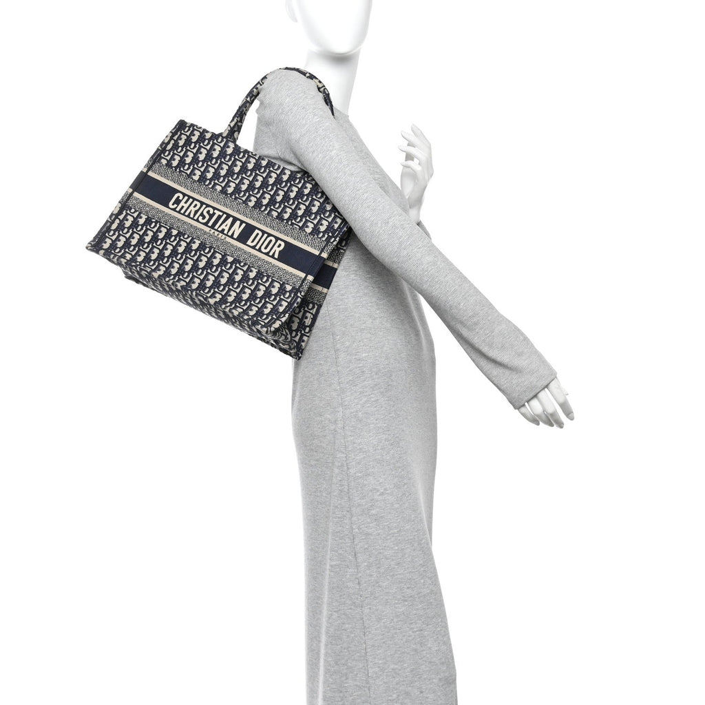 Oblique Medium Book Tote Blue Multicolor £¨ Direct shipment via from wholesalehk.shop