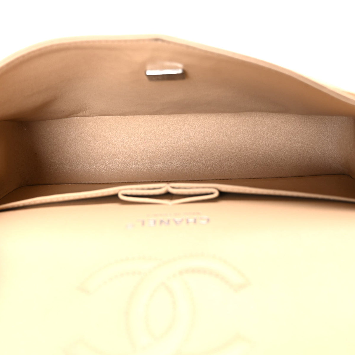 Caviar Quilted Medium Double Flap Beige wholesalehk.shop