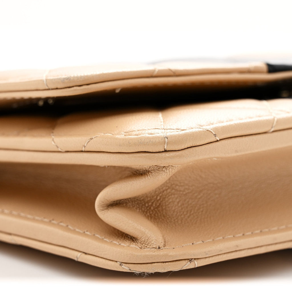 Lambskin Quilted Wallet On Chain WOC Beige Black wholesalehk.shop