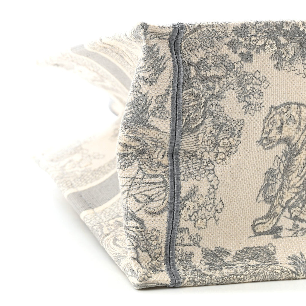 Canvas Embroidered Medium Dioriviera Toile De Jouy Book Tote Gray £¨ Direct shipment via from wholesalehk.shop