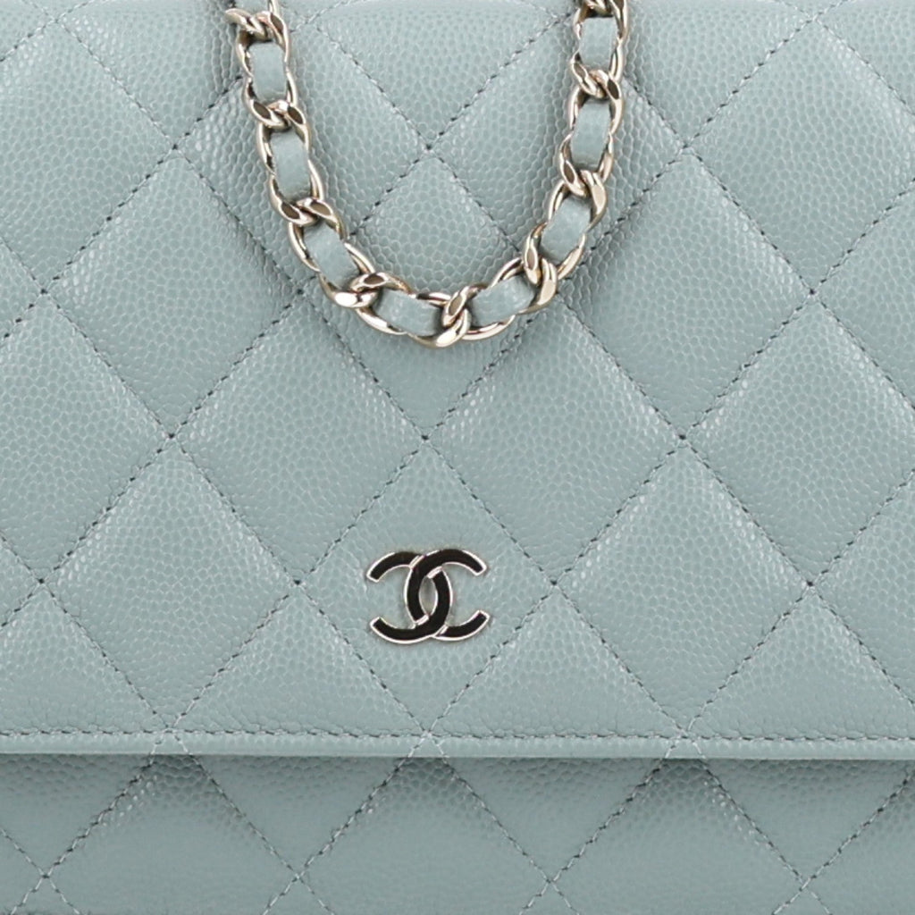 Caviar Quilted Wallet on Chain WOC Grey wholesalehk.shop