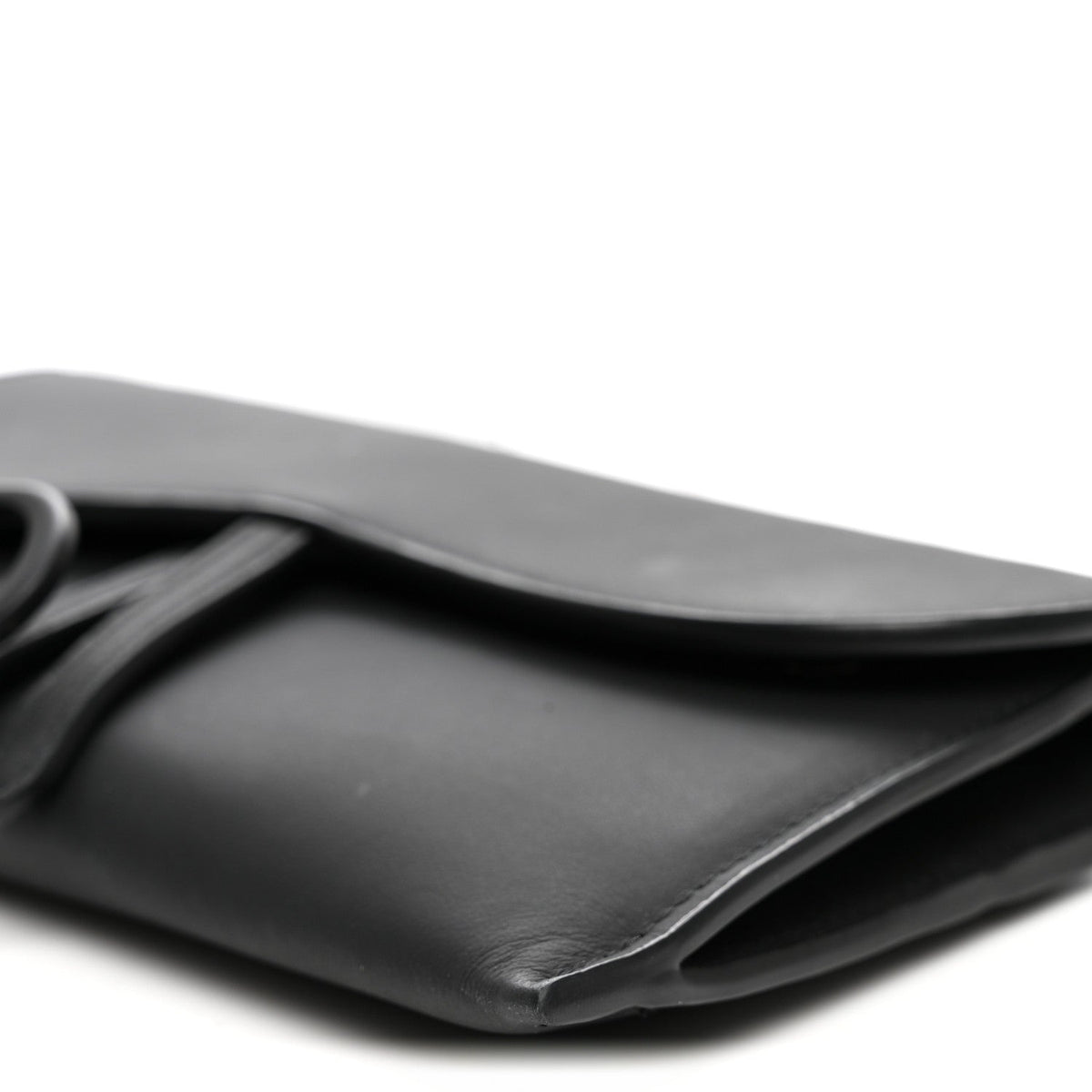 Ultra Matte Calfskin Saddle Chain Wallet Pouch Black wholesalehk.shop
