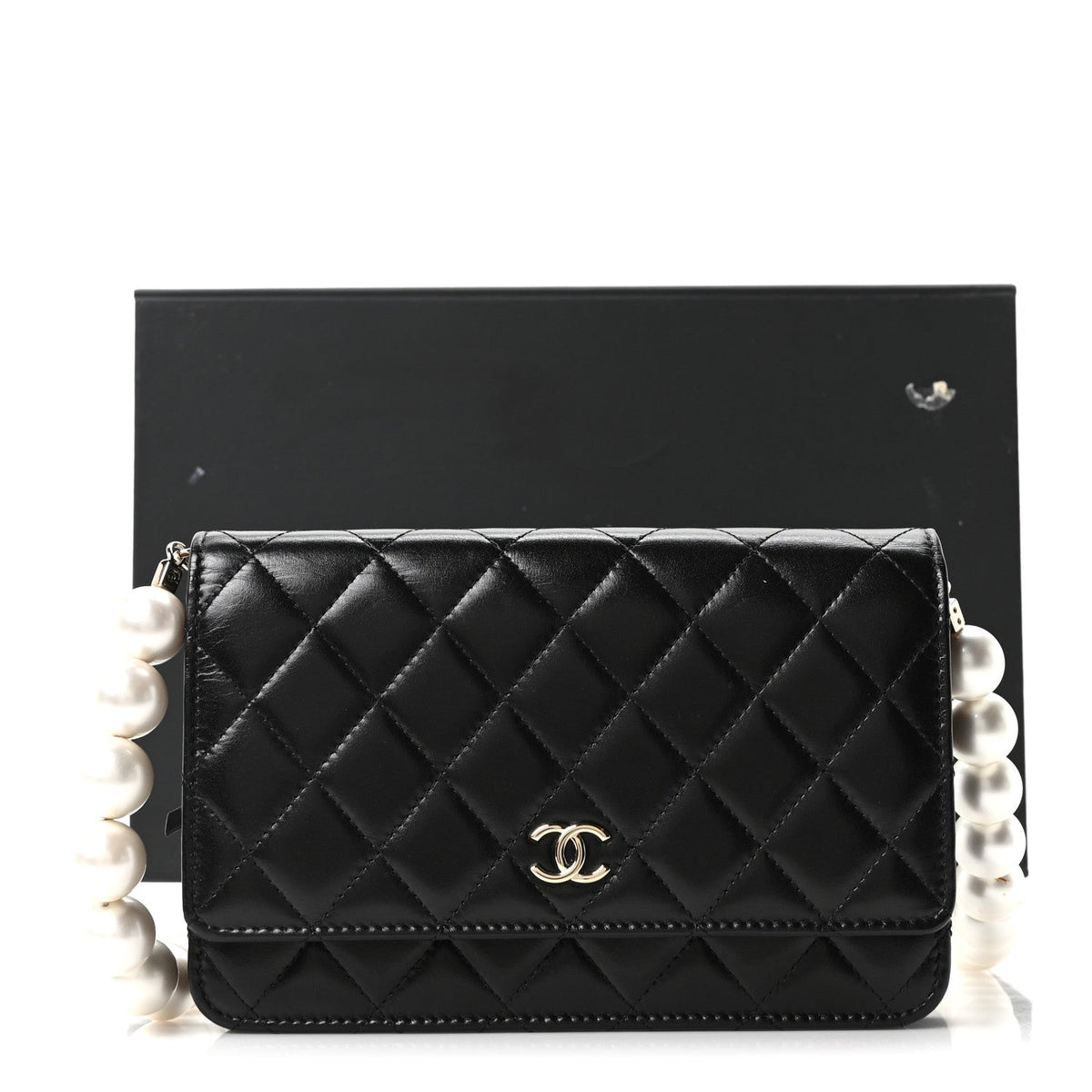 Calfskin Quilted Maxi Pearl Wallet On Chain WOC Black wholesalehk.shop