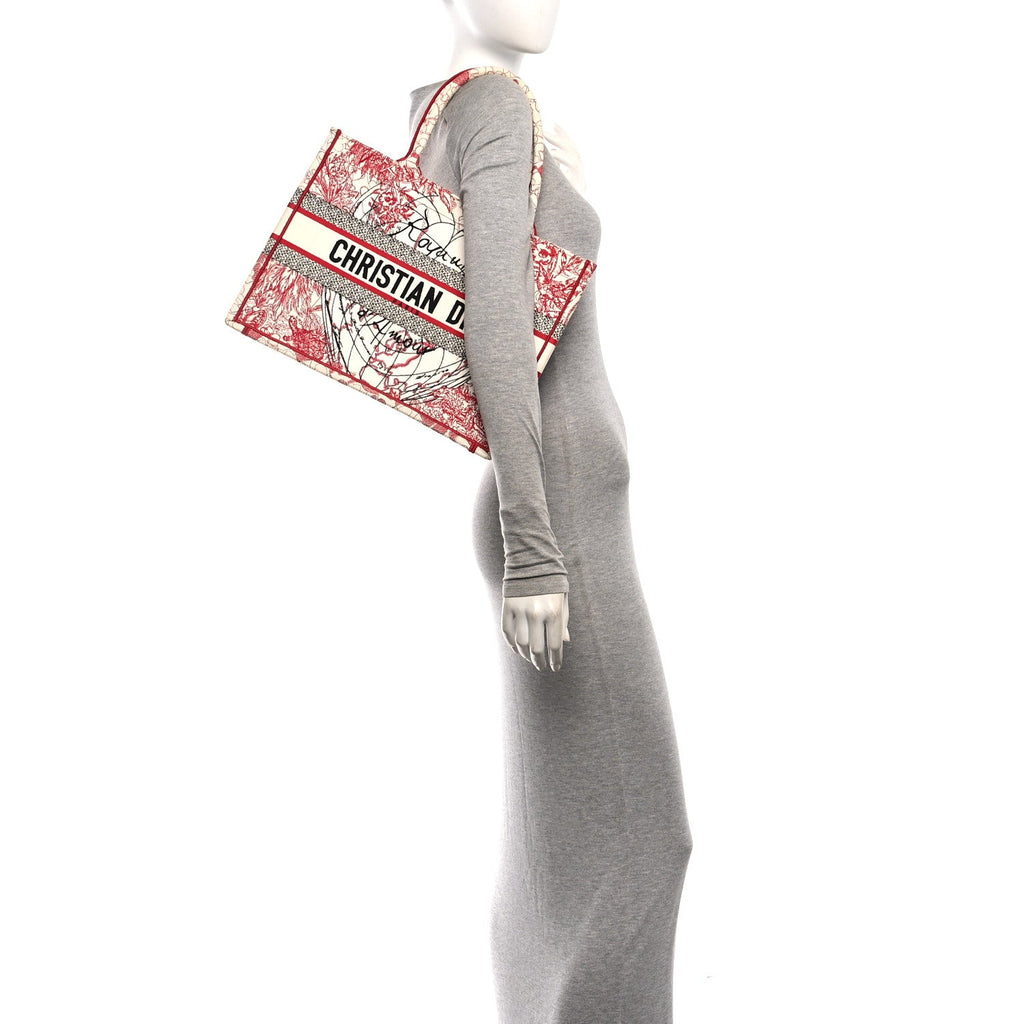 Canvas Embroidered Medium Dioramour D-Royaume Book Tote Red Multicolor £¨ Direct shipment via from wholesalehk.shop