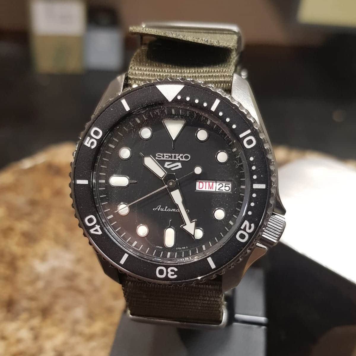 Seiko 5 Sport Automatic Black Dial Green Nylon Strap Watch For Men - SRPD65K4 wholesalehk.shop