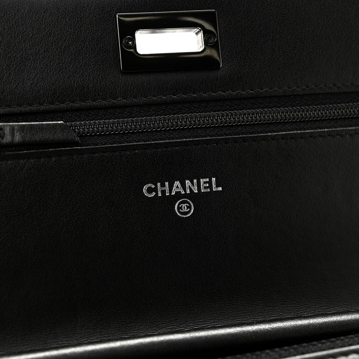 Aged Calfskin Chevron Quilted Reissue Wallet On Chain WOC So Black wholesalehk.shop