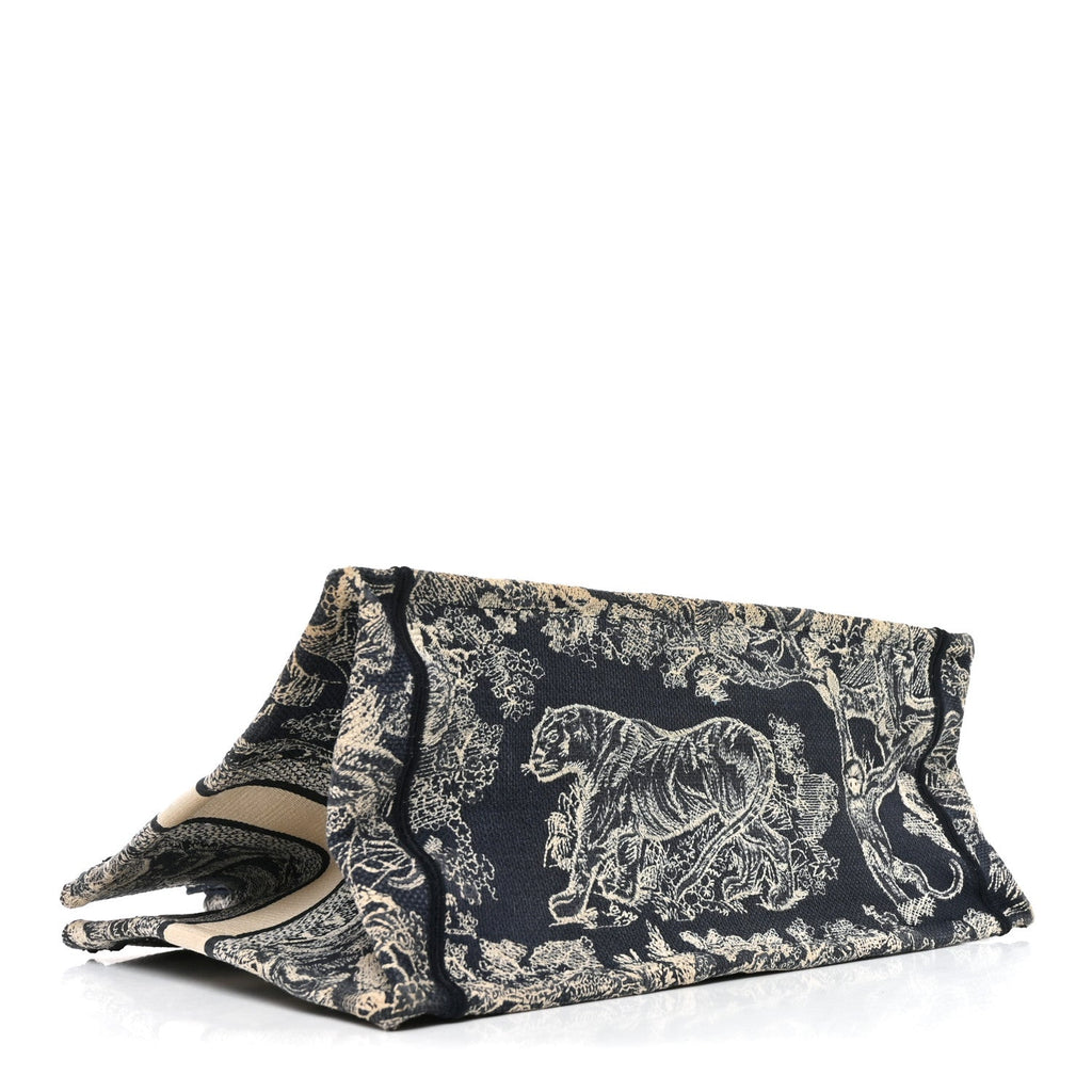 Canvas Embroidered Medium Toile De Jouy Reverse Book Tote Blue £¨ Direct shipment via from wholesalehk.shop