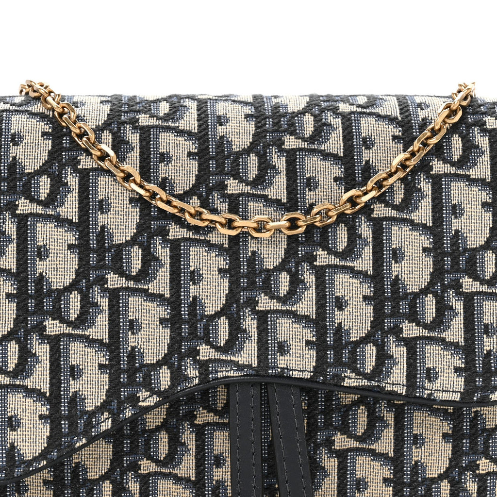 Oblique Saddle Chain Pouch Blue wholesalehk.shop