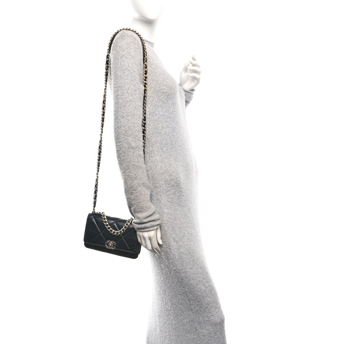 Lambskin Quilted Chanel 19 Wallet On Chain WOC Black wholesalehk.shop