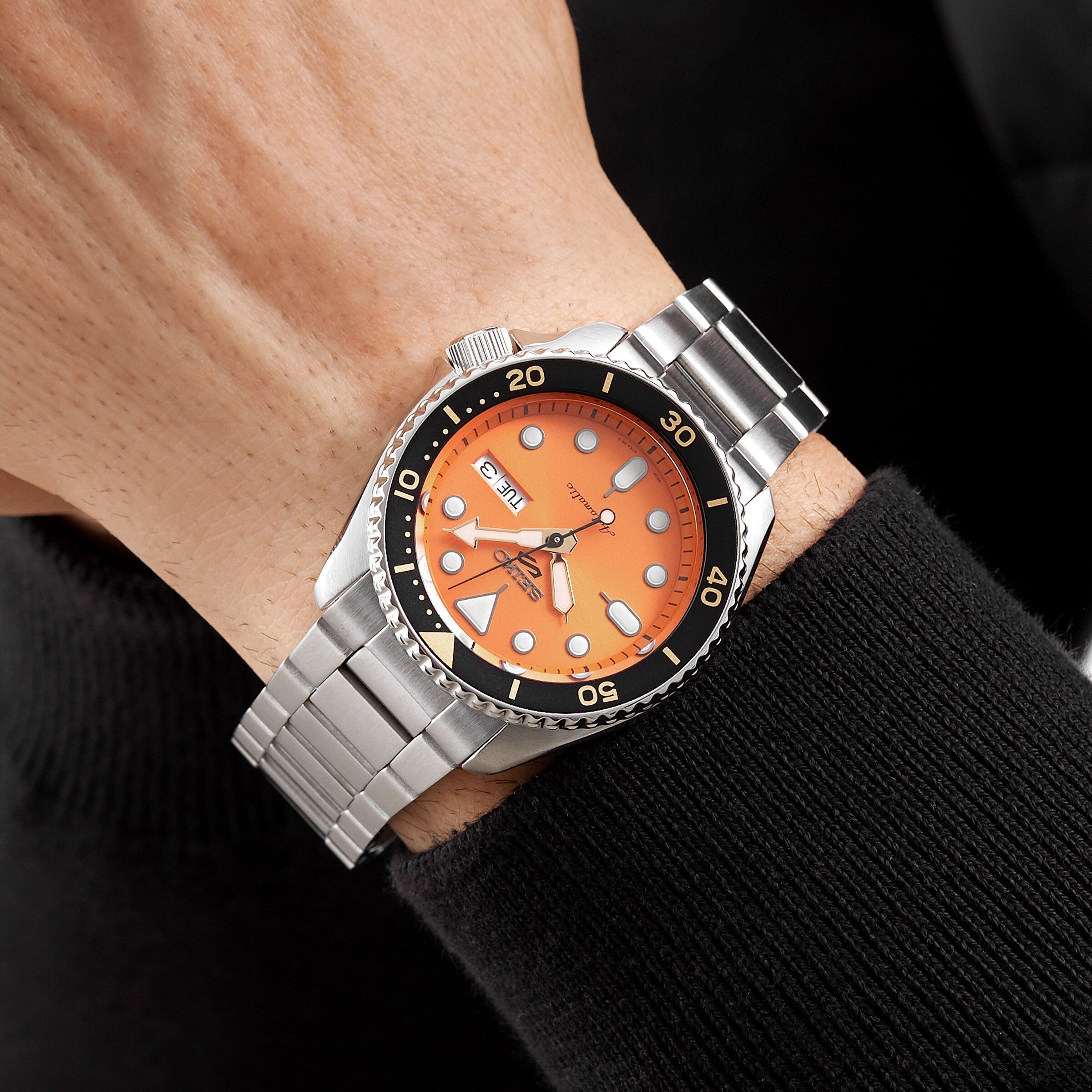Seiko 5 Sports Automatic Orange Dial Silver Steel Strap Watch For Men - SRPD59K1 wholesalehk.shop