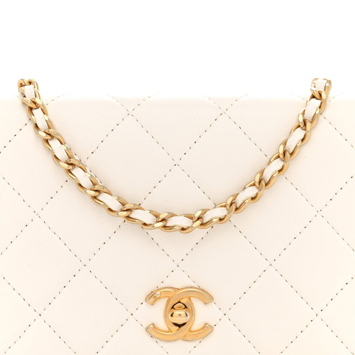Lambskin Quilted CC Pearl Crush Wallet on Chain WOC White wholesalehk.shop