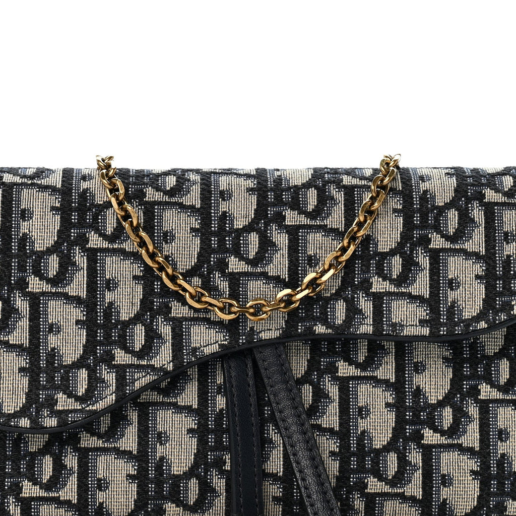 Oblique Small Saddle Chain Pouch Blue wholesalehk.shop