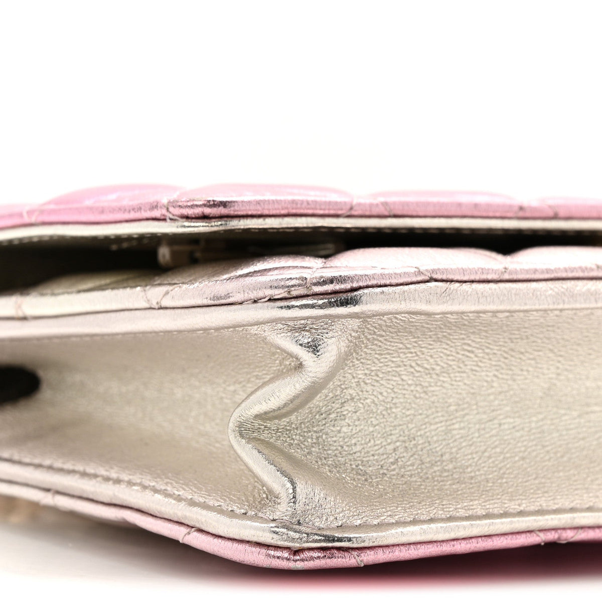 Gradient Metallic Lambskin Quilted Like A Wallet Wallet On Chain WOC Gold Pink wholesalehk.shop