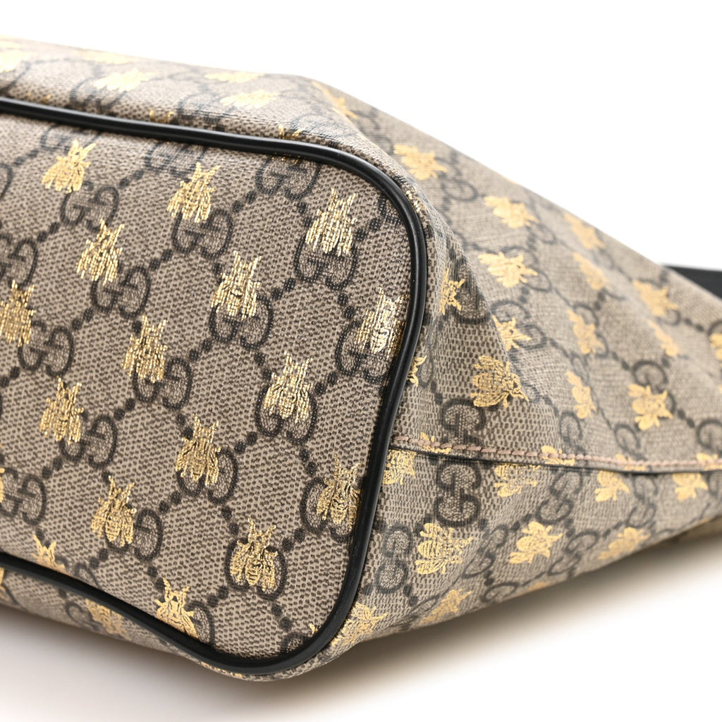 Soft GG Supreme Monogram Bees Small Crossbody Tote Beige Oro Black wholesalehk.shop