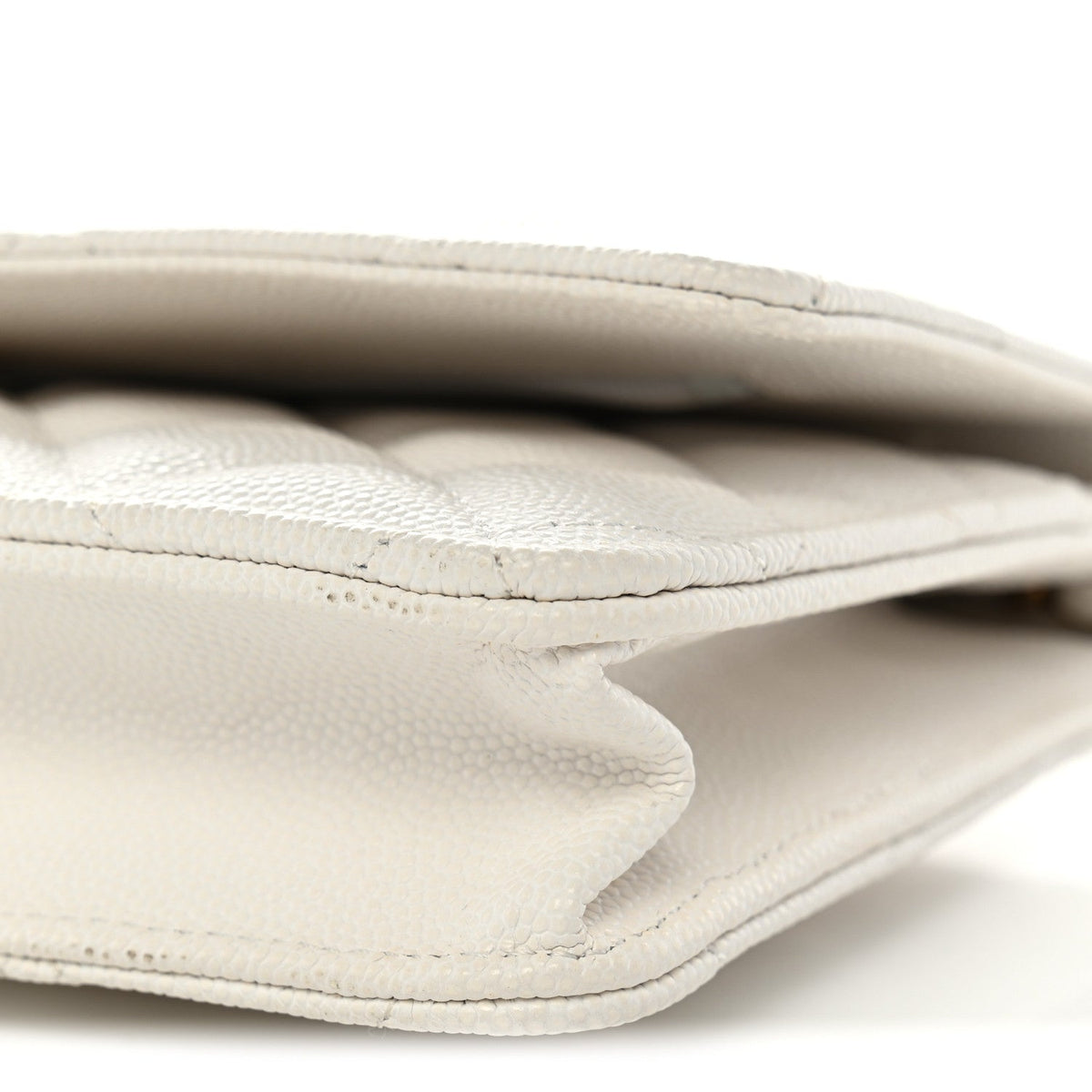 Caviar Quilted Wallet on Chain WOC White wholesalehk.shop