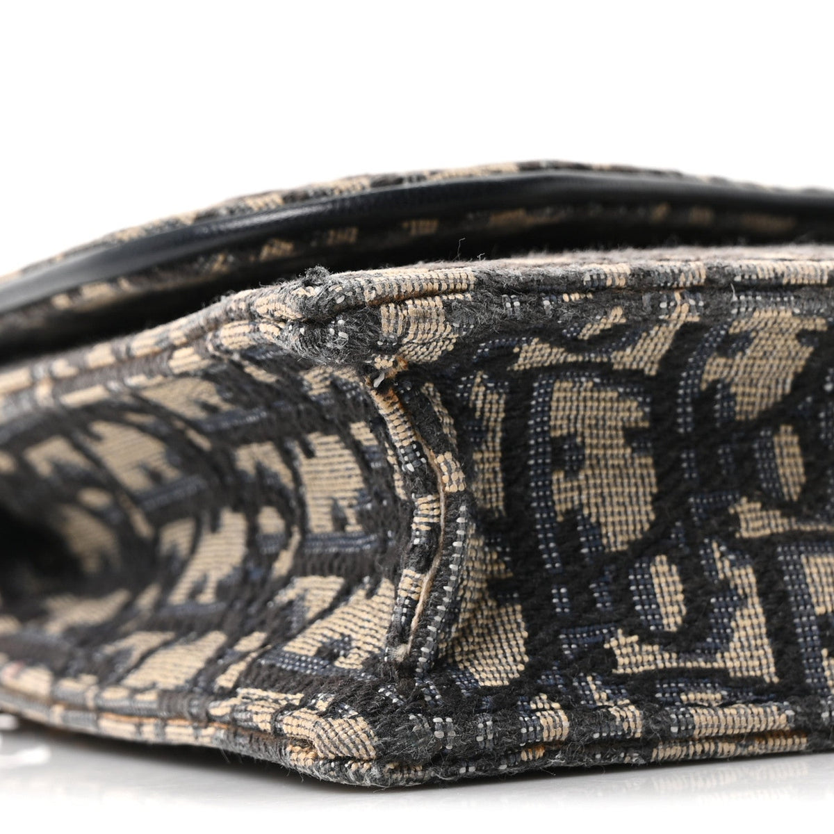 Oblique Saddle Chain Pouch Blue wholesalehk.shop