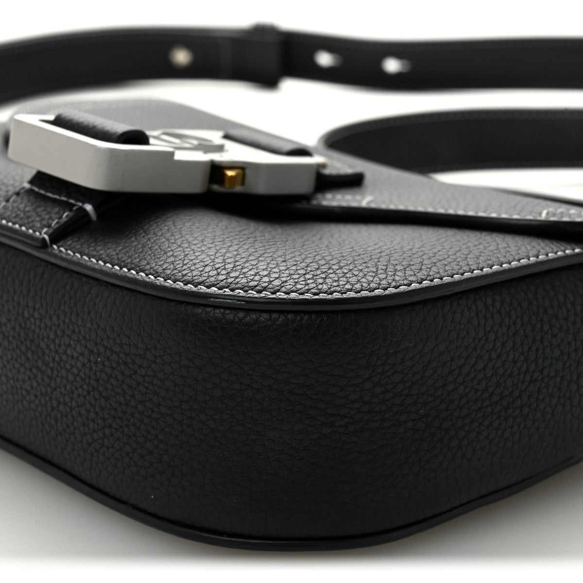 Grained Calfskin Saddle Messenger Bag With Strap Black wholesalehk.shop