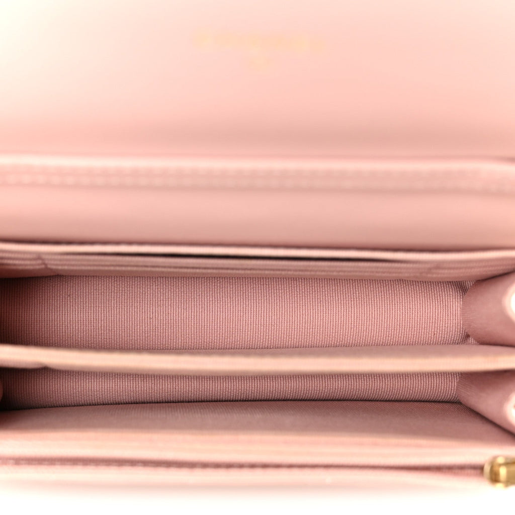 Lambskin Quilted CC Pearl Enamel Clutch on Chain WOC Light Pink wholesalehk.shop