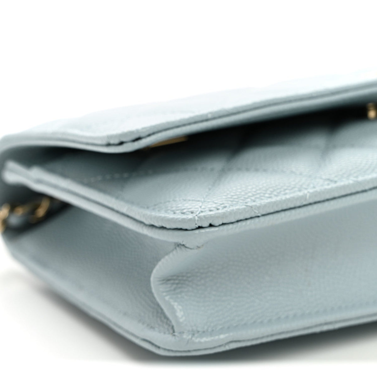 Caviar Quilted Wallet on Chain WOC Light Blue wholesalehk.shop